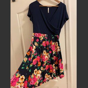Gilli (Modcloth) wrap floral dress - Large